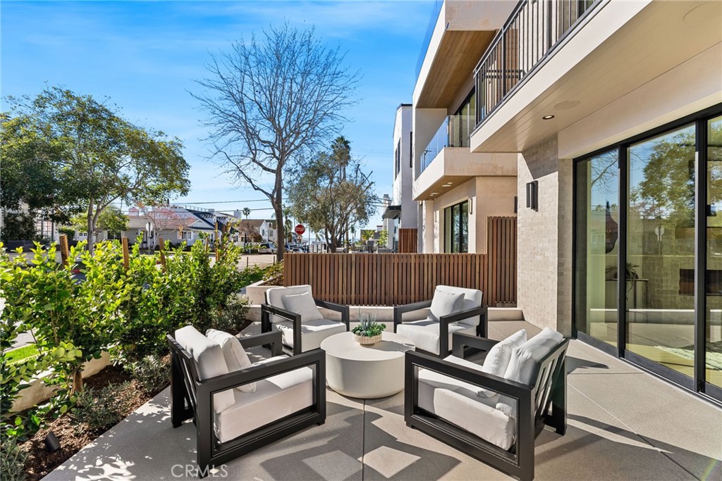 MLS #OC25235247 image #4