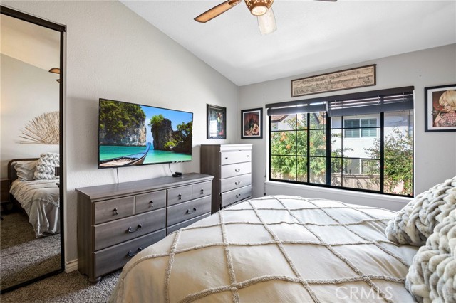 MLS #OC25235269 image #15