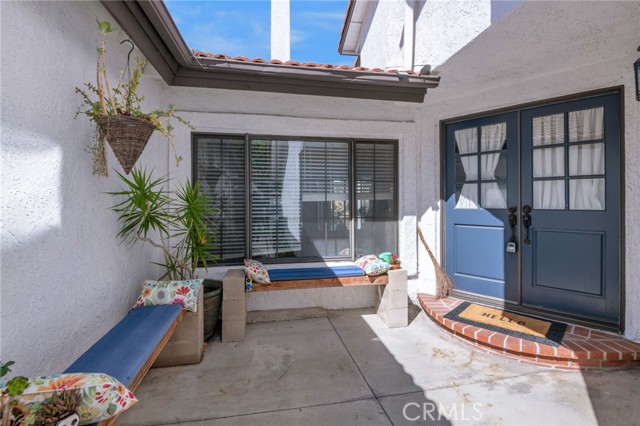 MLS #OC25235269 image #2