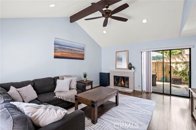 MLS #OC25235269 image #4