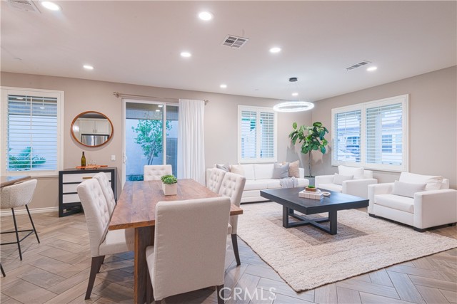 MLS #OC25235349 image #4