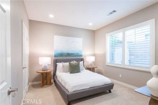 MLS #OC25235349 image #6