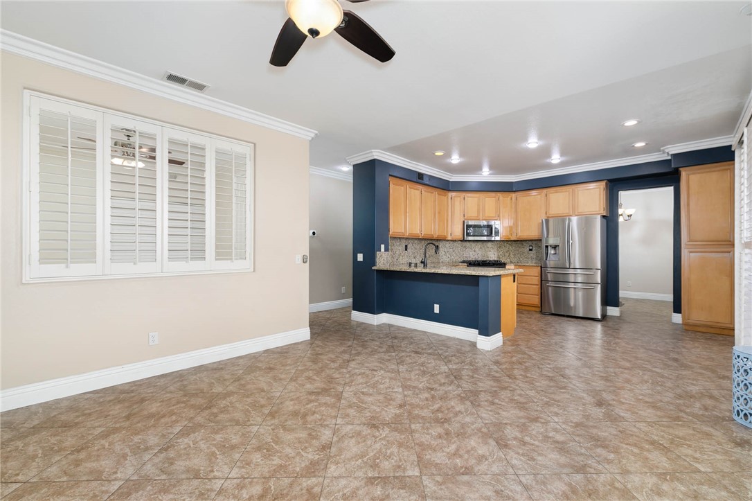 MLS #OC25235372 image #15