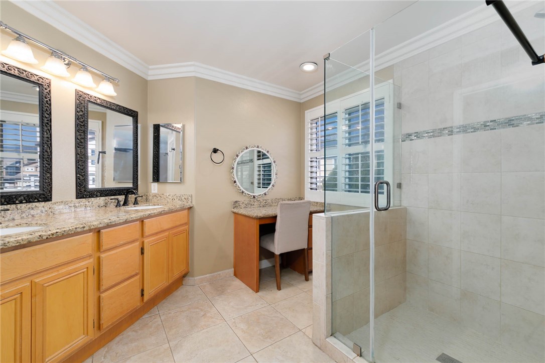 MLS #OC25235372 image #4