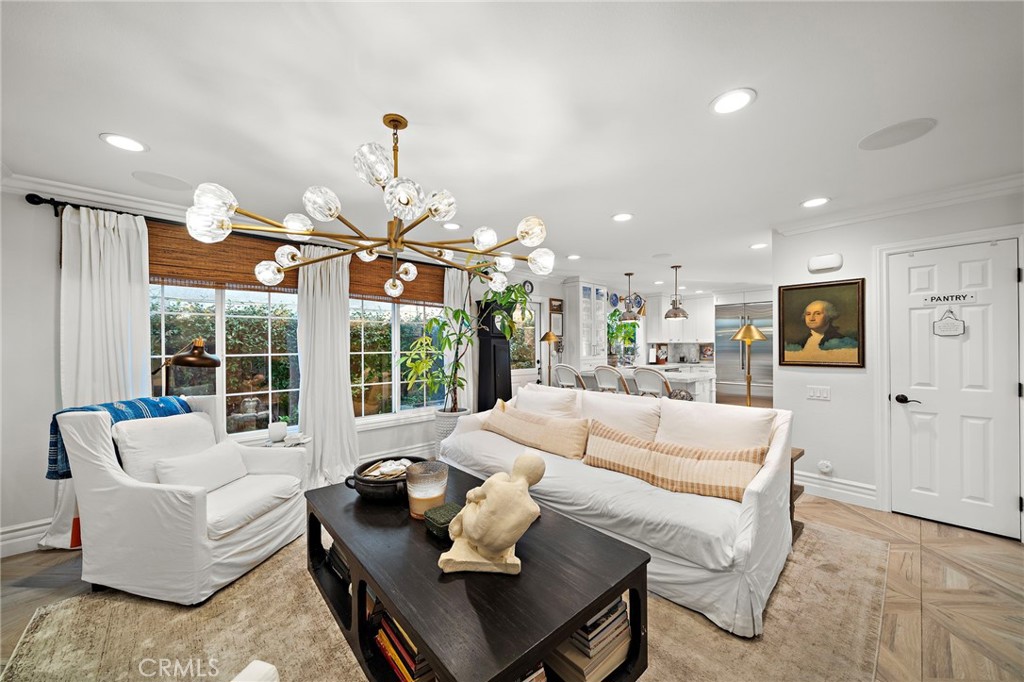 MLS #OC25235390 image #13