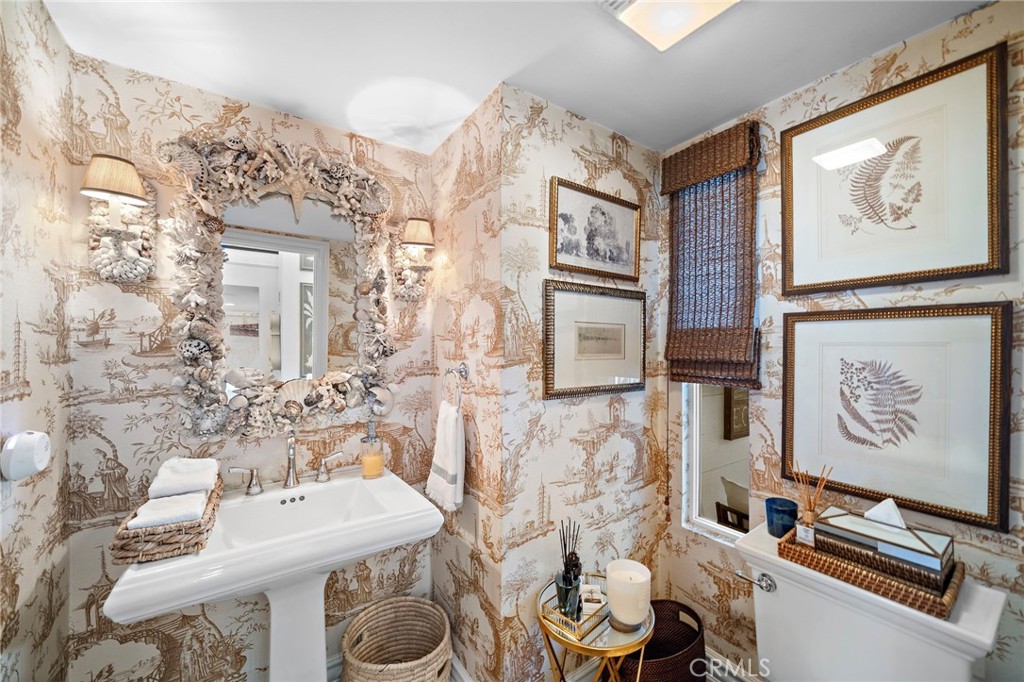 MLS #OC25235390 image #22