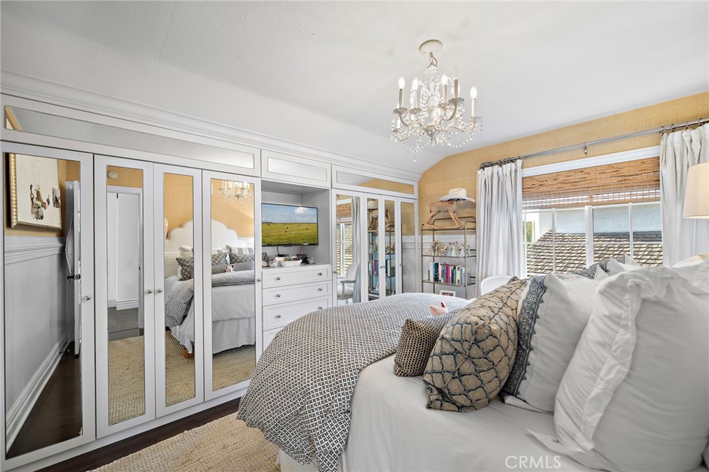 MLS #OC25235390 image #29