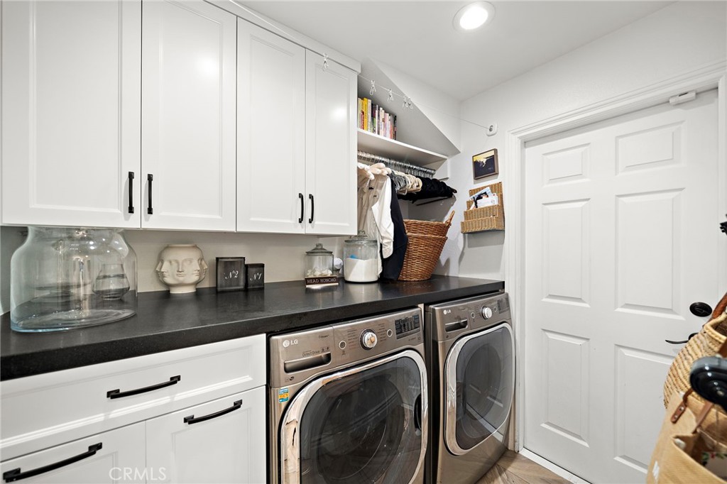 MLS #OC25235390 image #33