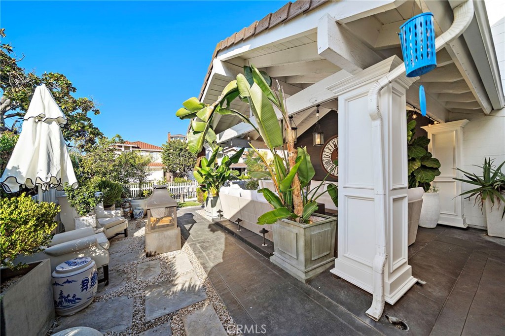 MLS #OC25235390 image #38