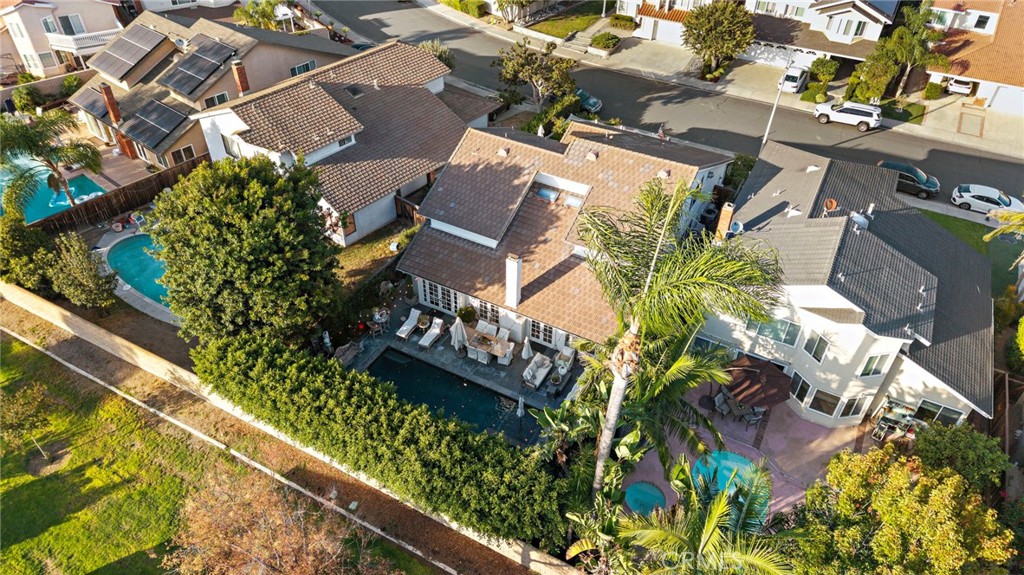 MLS #OC25235390 image #39