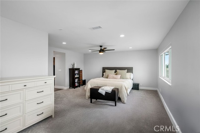 MLS #OC25235397 image #16