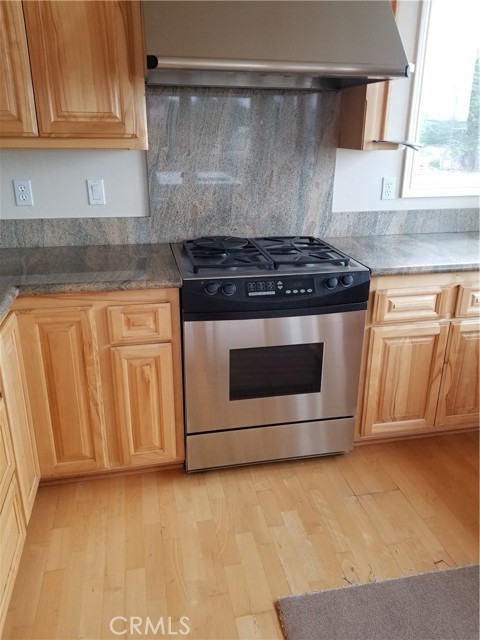 MLS #OC25235463 image #1