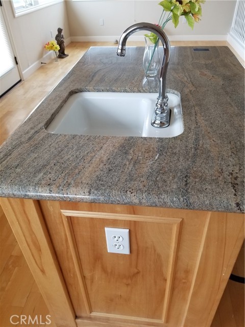 MLS #OC25235463 image #2