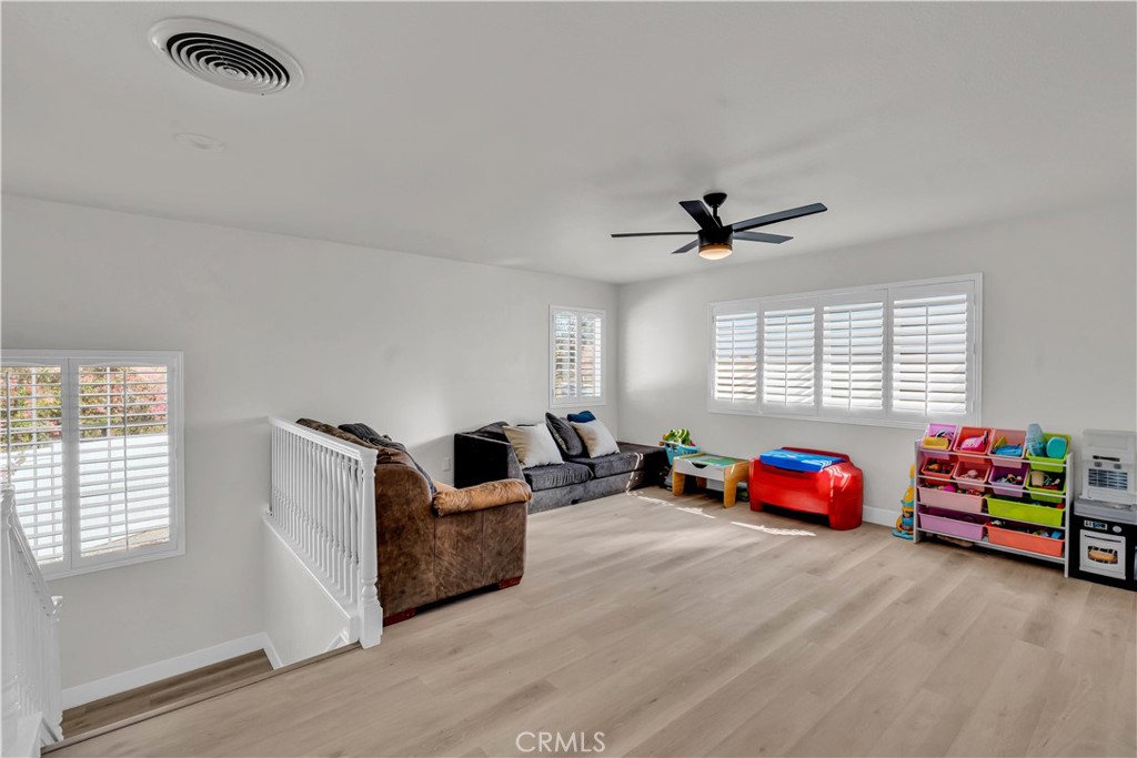 MLS #OC25235474 image #14