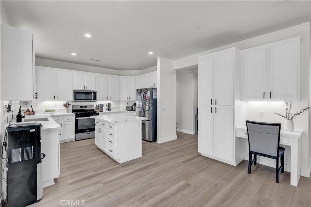 MLS #OC25235474 image #8