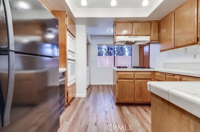 MLS #OC25235493 image #10