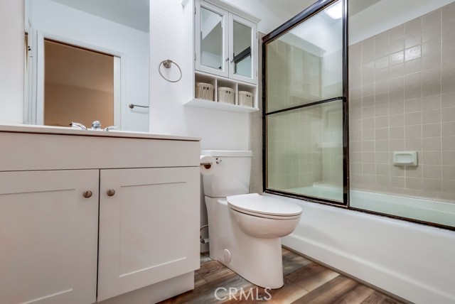 MLS #OC25235493 image #13