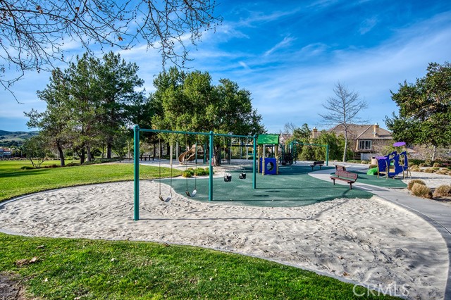 MLS #OC25235548 image #41