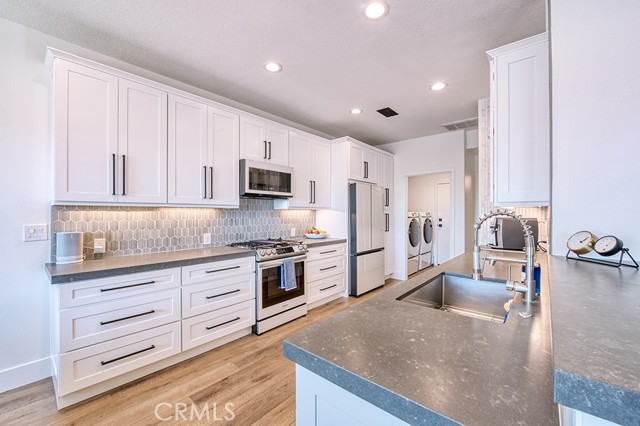 MLS #OC25235548 image #5