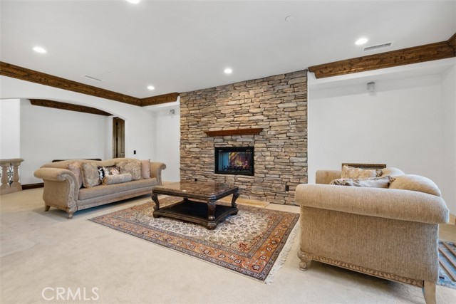 MLS #OC25235588 image #12