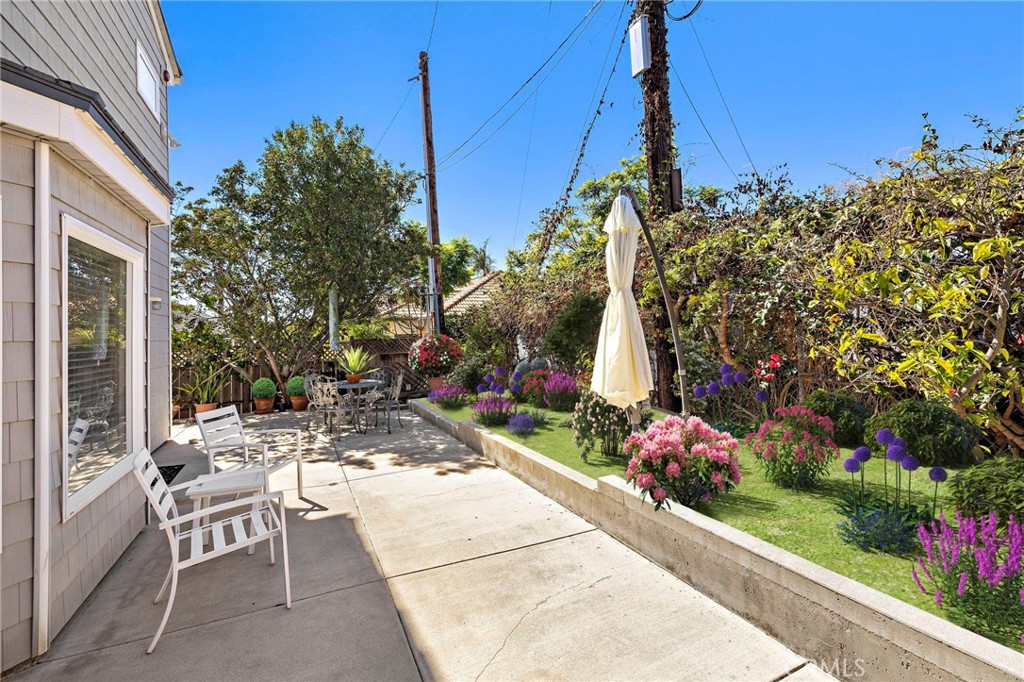 MLS #OC25235642 image #14