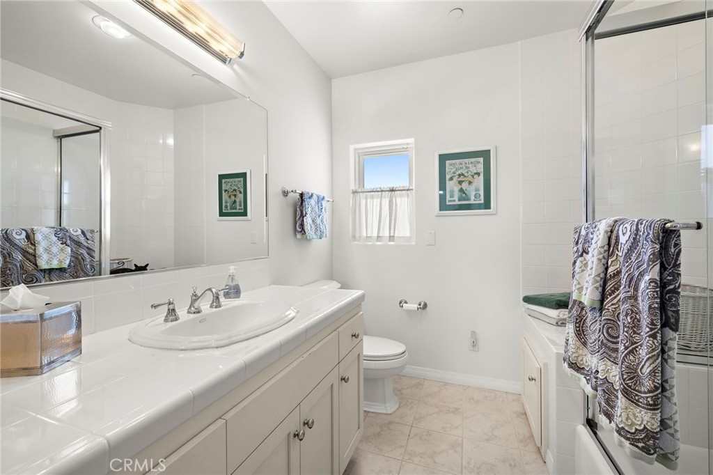 MLS #OC25235642 image #20