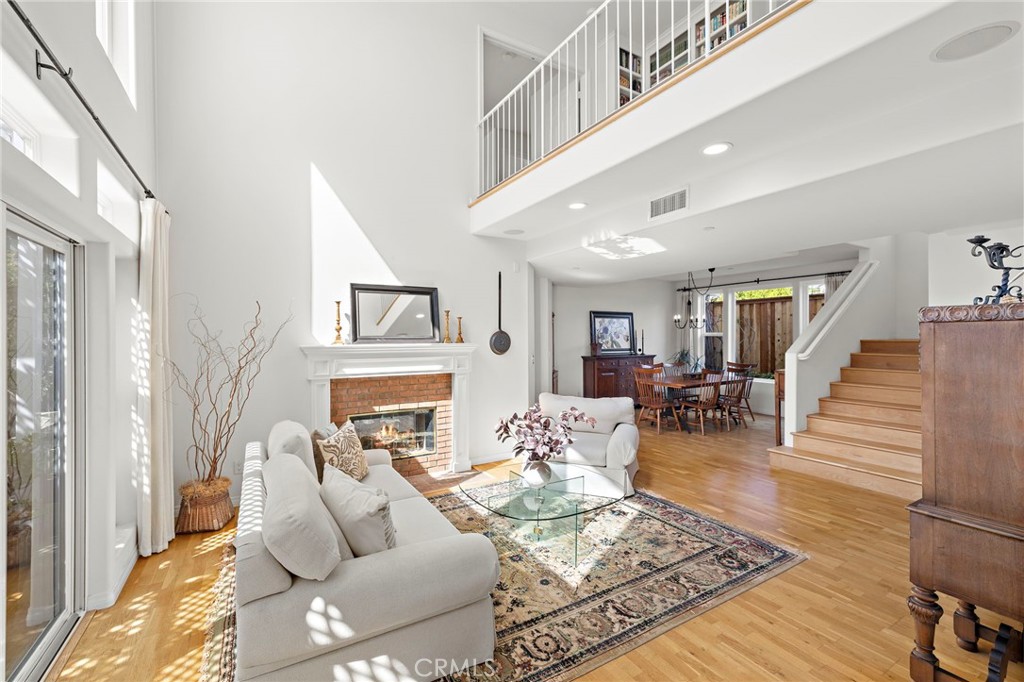 MLS #OC25235642 image #4