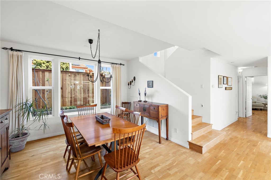 MLS #OC25235642 image #9