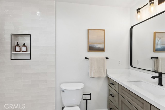 MLS #OC25235744 image #17