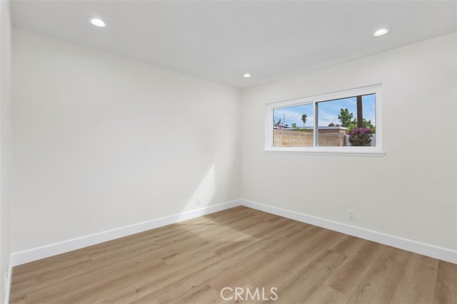 MLS #OC25235744 image #20