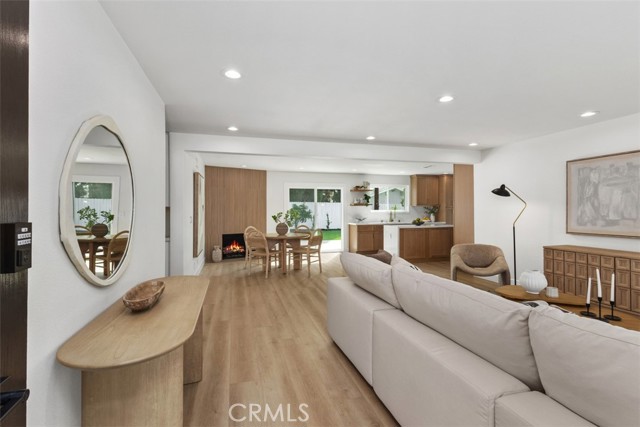 MLS #OC25235744 image #5