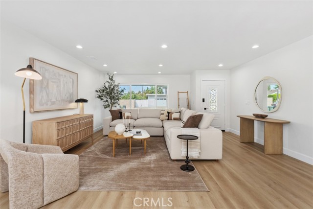 MLS #OC25235744 image #6