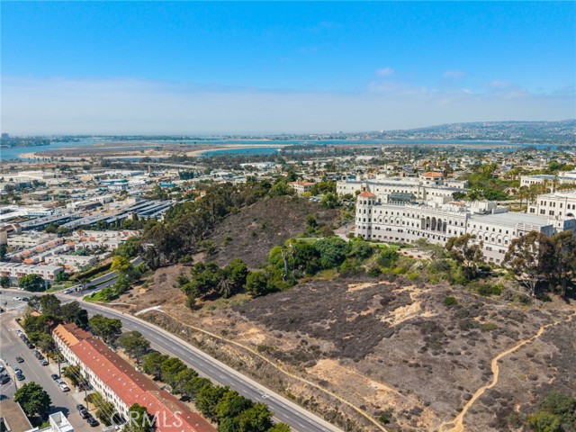 MLS #OC25235828 image #18