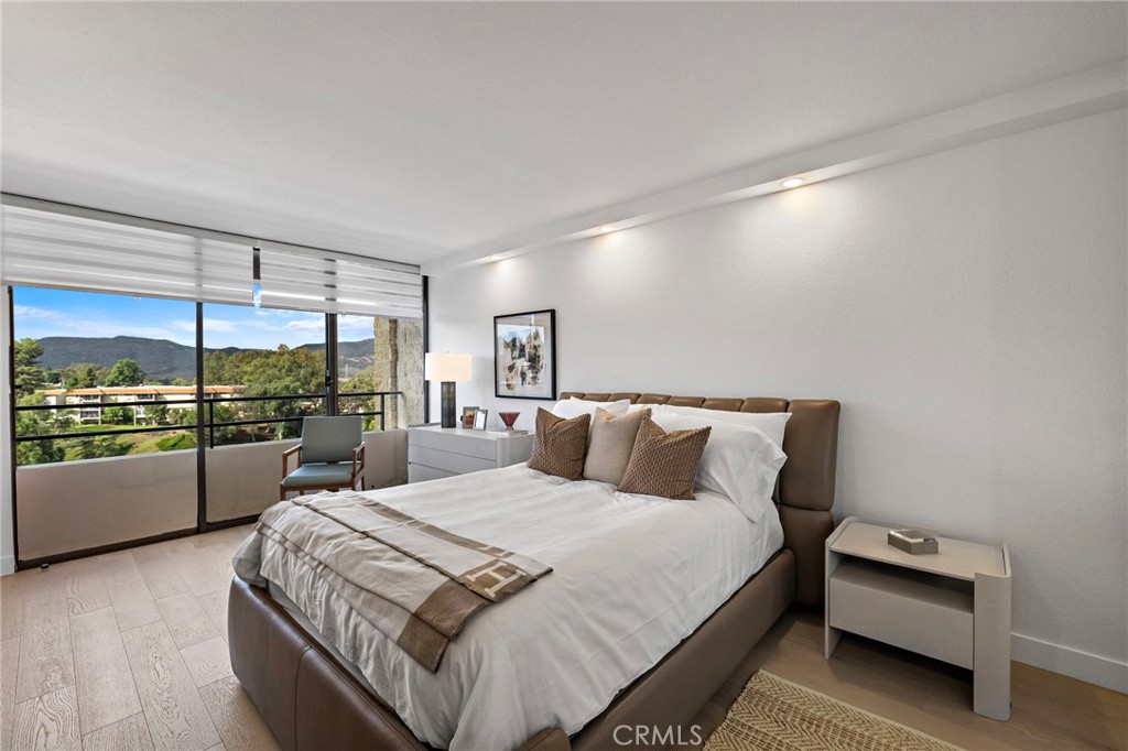 MLS #OC25235861 image #12