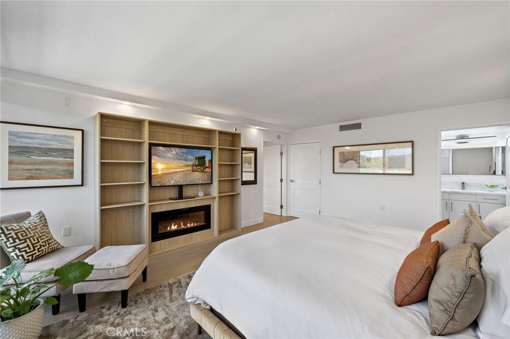 MLS #OC25235861 image #22