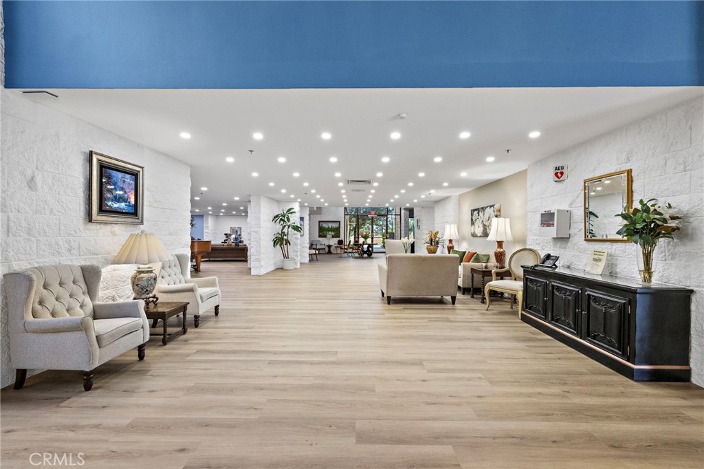 MLS #OC25235861 image #29