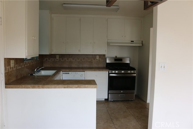 MLS #OC25235896 image #3