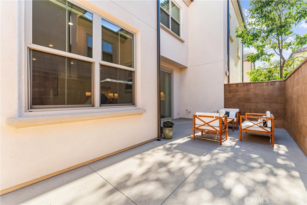 MLS #OC25235932 image #15