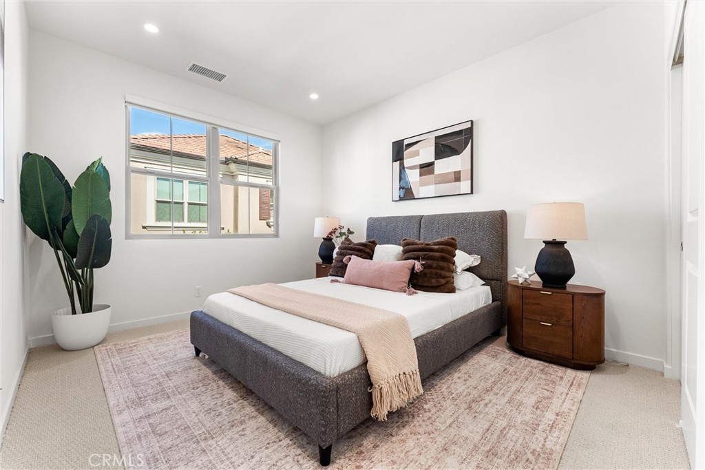 MLS #OC25235932 image #20