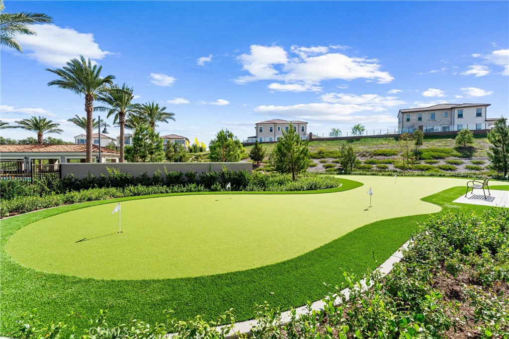 MLS #OC25235932 image #32