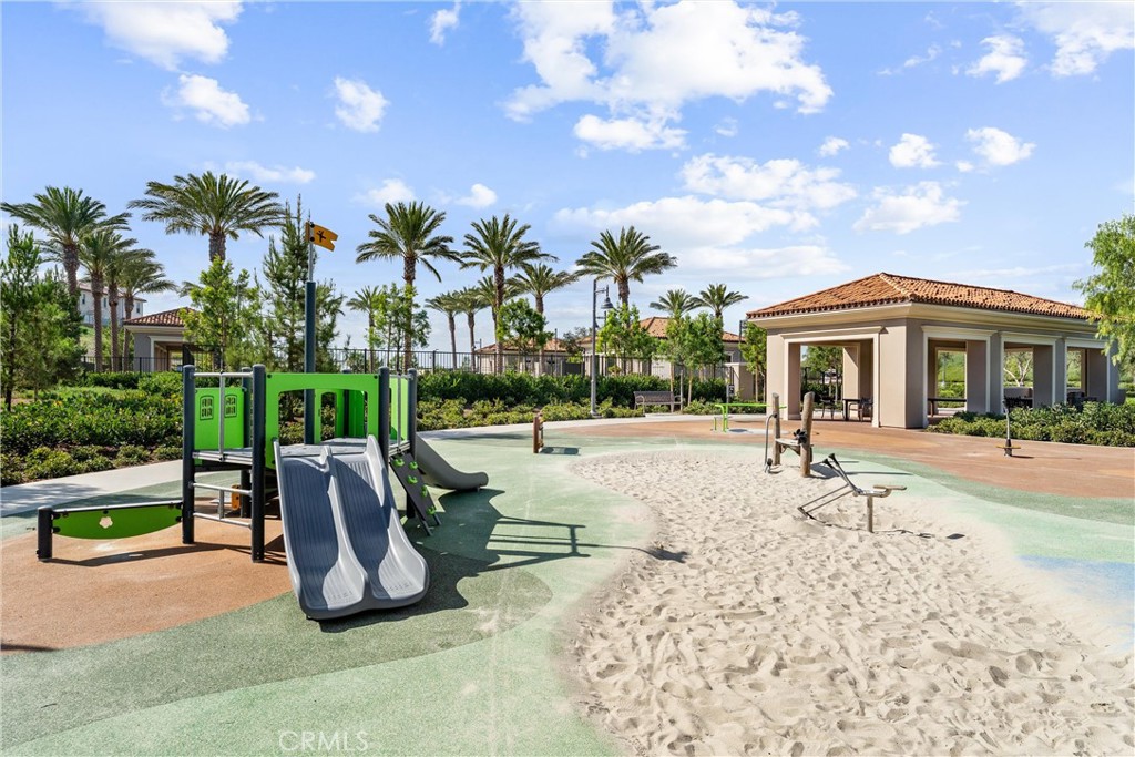 MLS #OC25235932 image #35