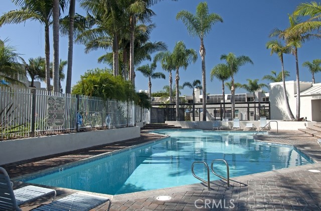 MLS #OC25236011 image #4