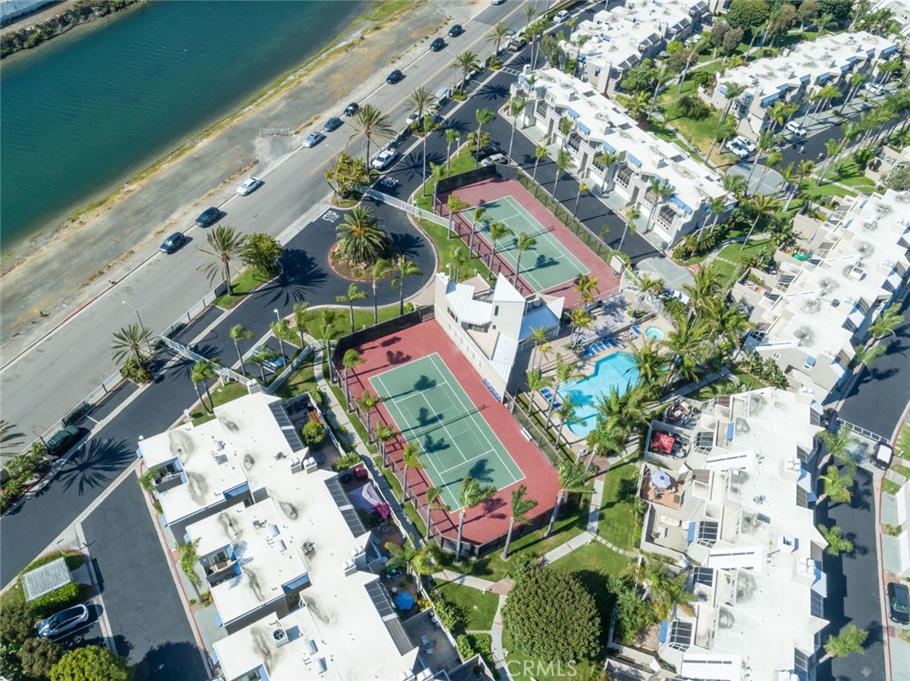 MLS #OC25236011 image #5