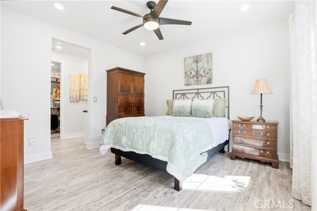 MLS #OC25236018 image #12