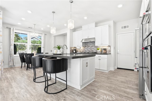 MLS #OC25236018 image #2