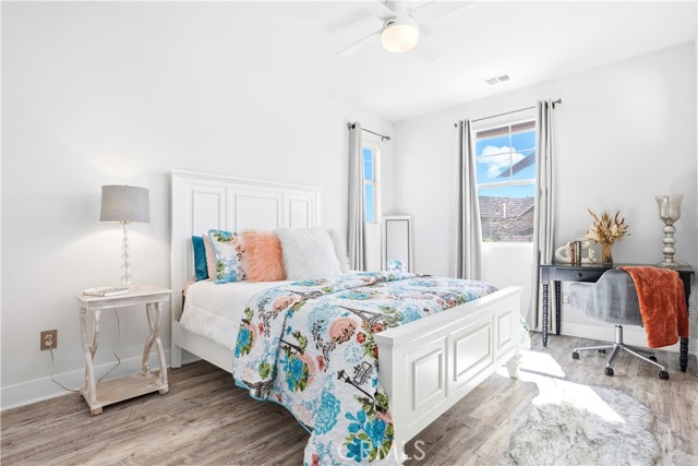 MLS #OC25236018 image #26