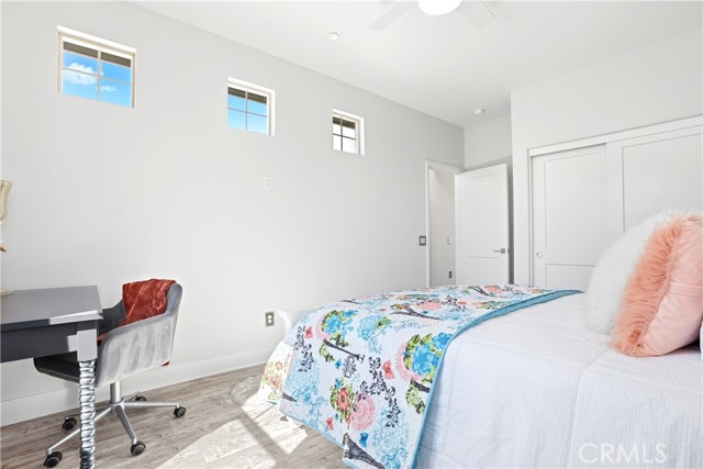 MLS #OC25236018 image #27