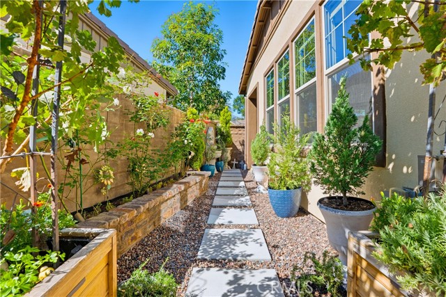 MLS #OC25236018 image #33