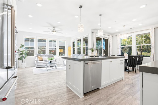 MLS #OC25236018 image #4