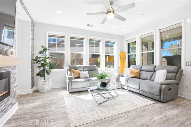 MLS #OC25236018 image #6